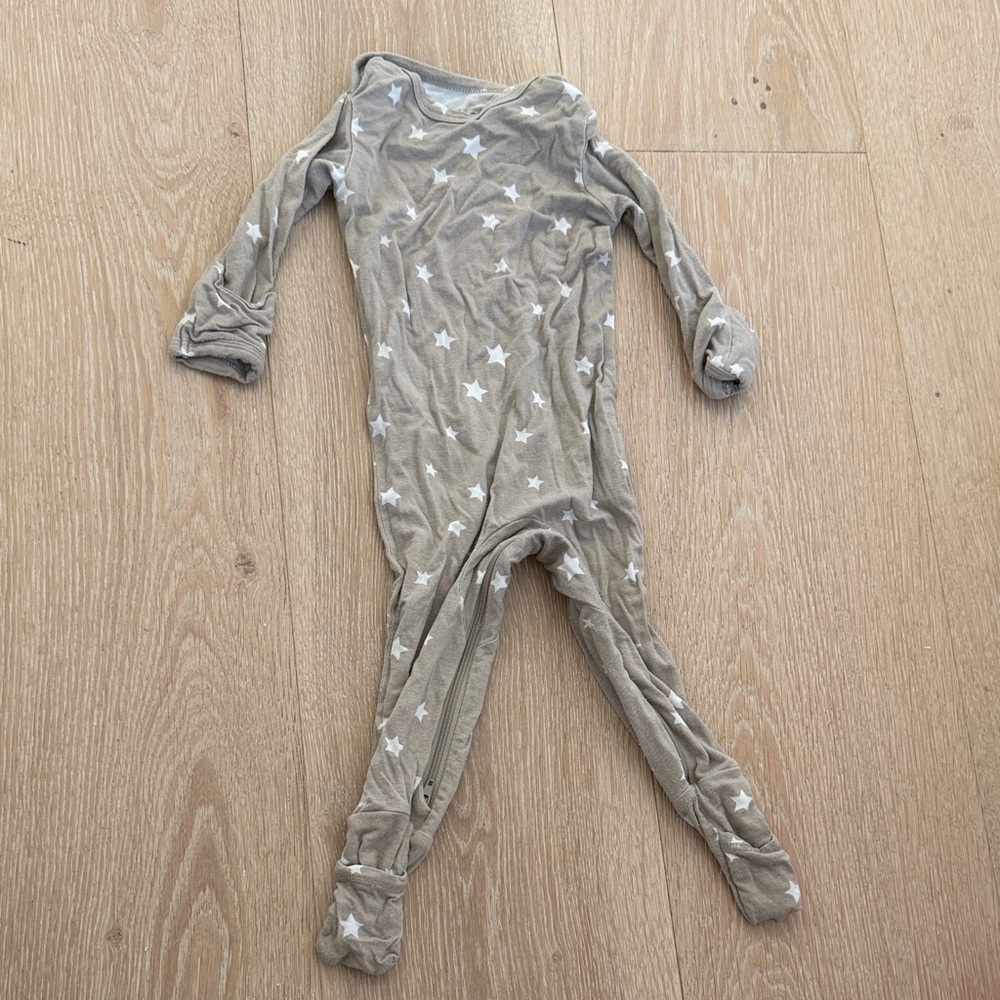 Günamüna Starry Beige Kids Footie Pajamas